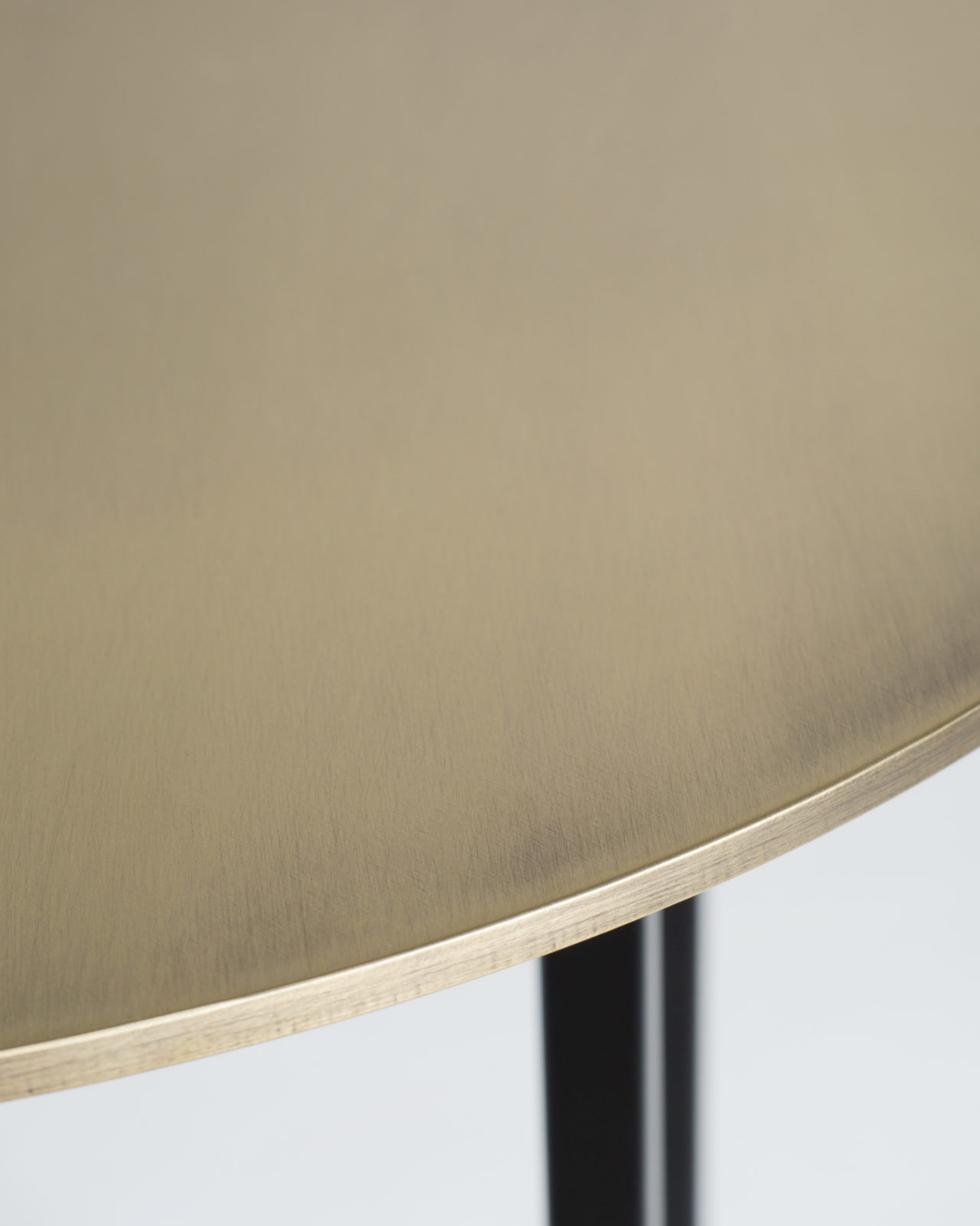 Greenapple Aire Low Table